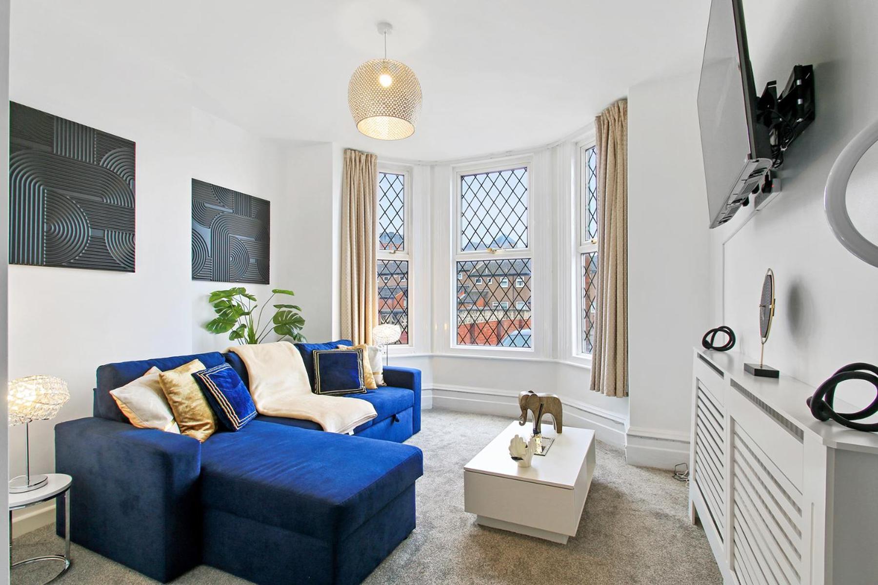 Home In Woodhouse, Leeds リーズ エクステリア 写真